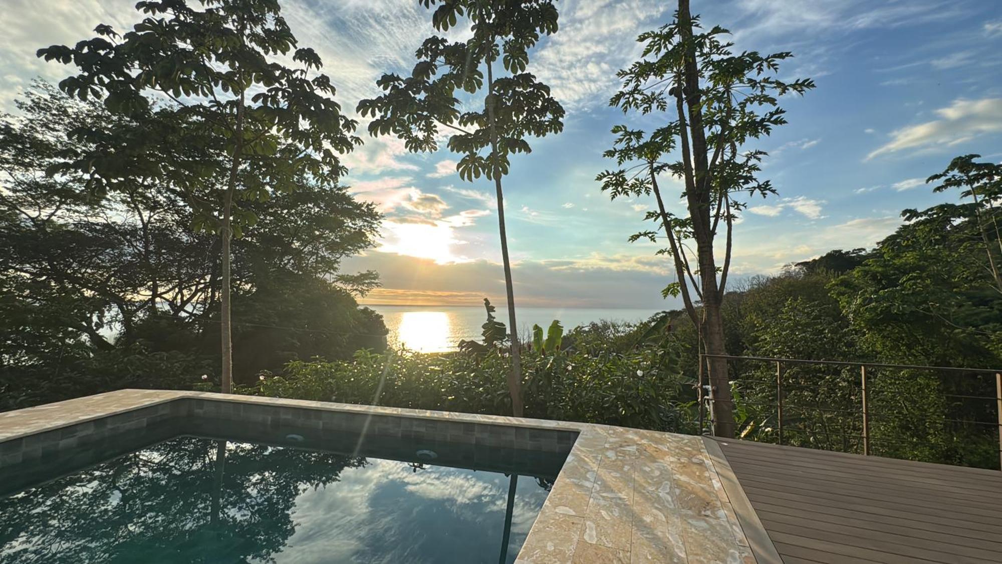 Casa Luna - Private Suites With Ocean View, Pool, Ac, Wifi Playa Santa Teresa  Esterno foto
